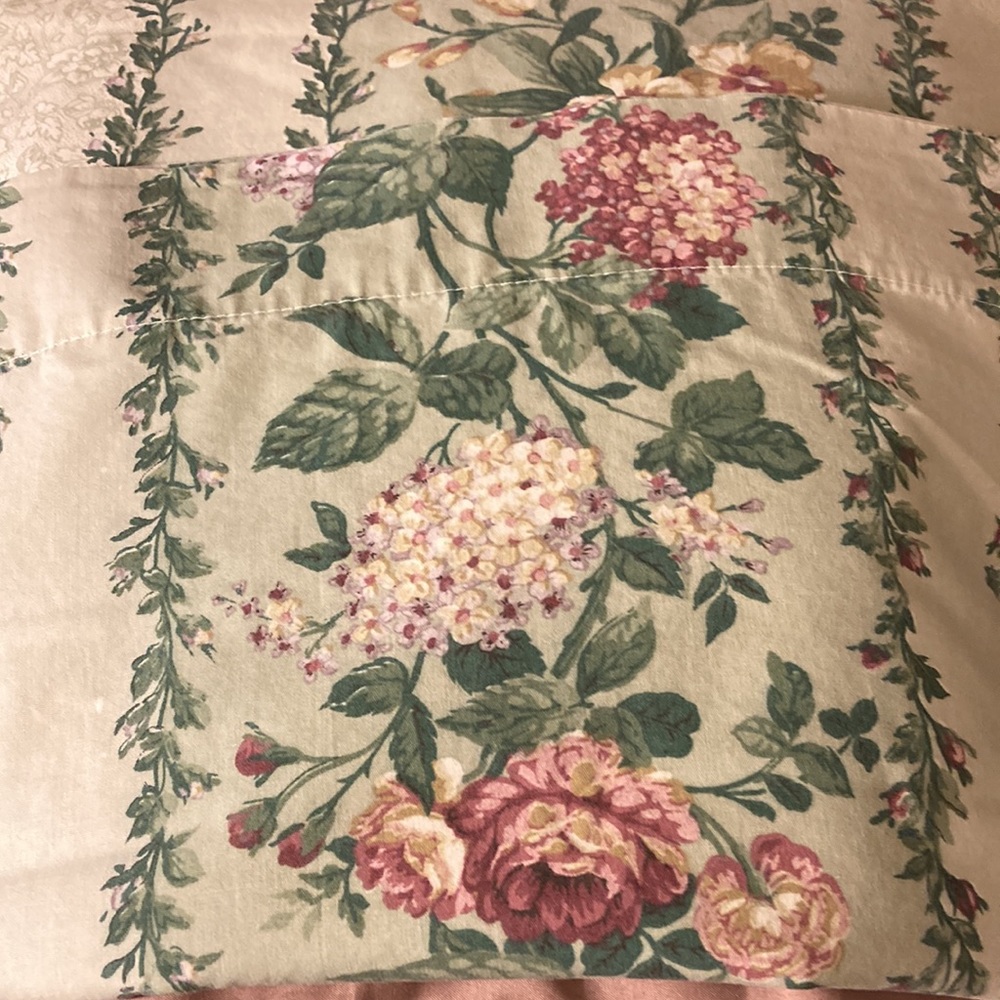 Vintage Dan River Mint Green Floral, No Iron Percale, King Size Pillowcases (2) - Picture 3 of 6